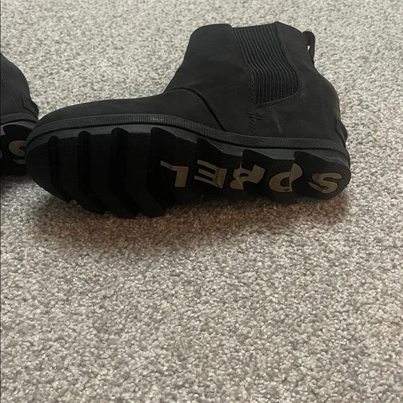 Sorel Black Ankle Boots - Picture 2 of 6
